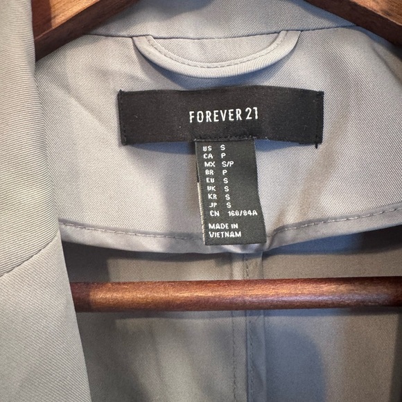 Light Gray Woman’s Business Suit Jacket - Picture 2 of 10